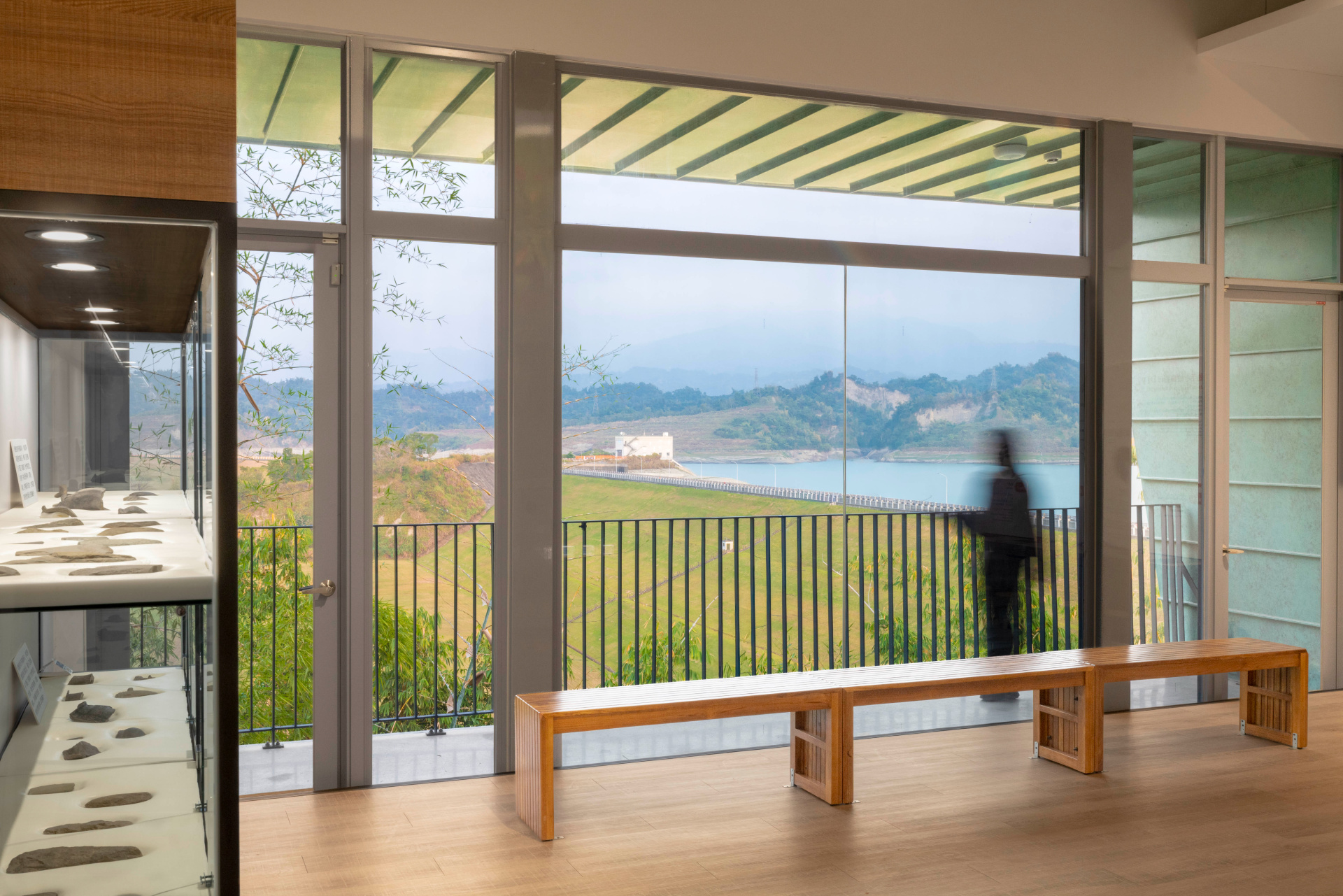 Hushan Reservoir Center